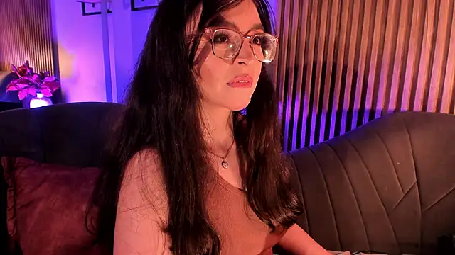 Eva Macalliter online show from February 2026 04:00:01 AM