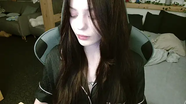 juice-peach online show from December 2024 09:17:01 PM