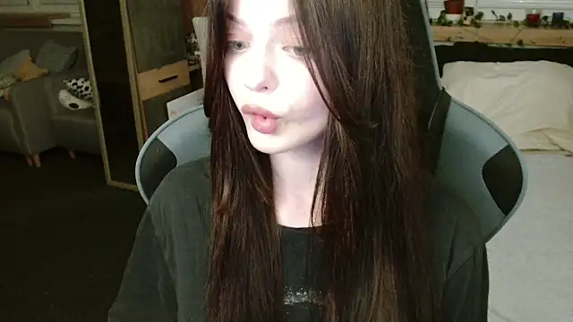 juice-peach online show from February 2025 10:10:02 PM