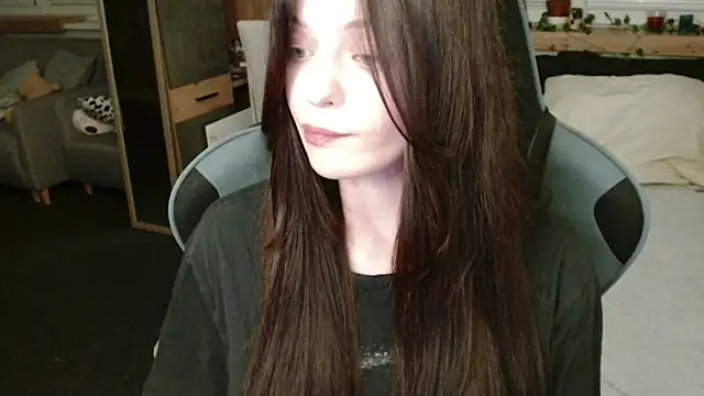 juice-peach online show from February 2025 10:32:01 PM