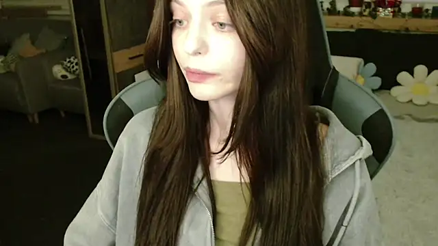 juice-peach online show from February 2025 11:54:02 PM
