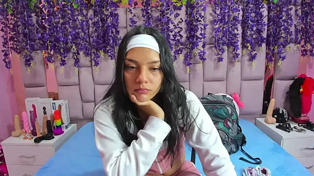 Bich Anal  online show from January 2025 01:38:01 PM