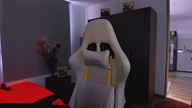 ScarlettMalbec online show from February 2026 09:41:01 PM