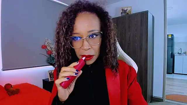 Snapshot of ScarlettMalbec chatting on June 2026 08:31:02 PM ScarlettMalbec online show from June 2026 08:31:02 PM