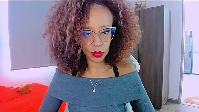 Snapshot of ScarlettMalbec chatting on June 2026 09:03:01 PM ScarlettMalbec online show from June 2026 09:03:01 PM
