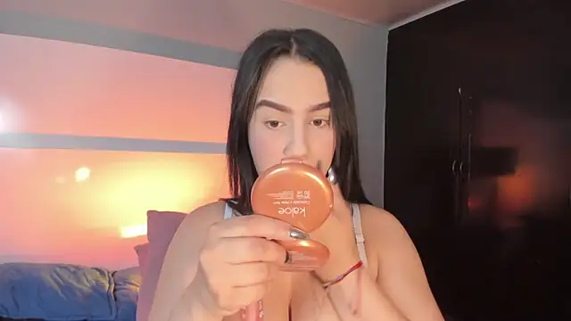 emily roberts1 online show from March 2025 06:45:01 PM