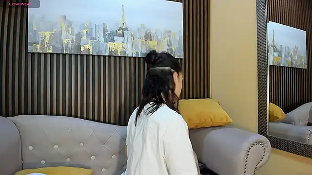 emily roberts1 online show from September 2025 11:20:02 PM