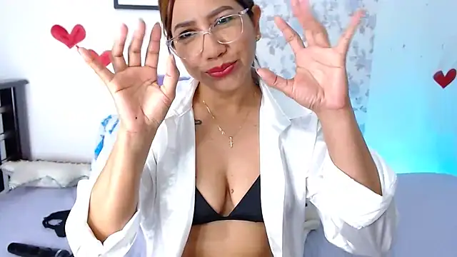 vanessa cute1 online show from February 2025 05:02:02 PM