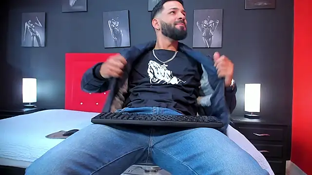 Snapshot of Thiagogomez chatting on January 2025 12:26:01 PM Thiagogomez online show from January 2025 12:26:01 PM