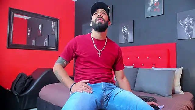 Snapshot of Thiagogomez chatting on September 2025 12:27:02 PM Thiagogomez online show from September 2025 12:27:02 PM