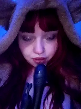 persefone97 online show from October 2025 07:36:02 PM