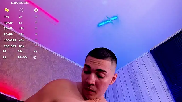 Snapshot of JUANDIAMONDS98 chatting on February 2025 04:24:02 PM JUANDIAMONDS98 online show from February 2025 04:24:02 PM