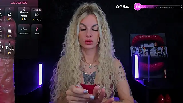 Snapshot of angel_devil_forever chatting on February 2025 11:04:01 PM angel devil forever online show from February 2025 11:04:01 PM