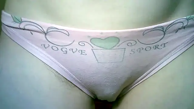 VikkyVikiss online show from September 2025 04:11:01 PM