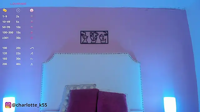 charlotte kisss online show from January 2025 08:01:01 PM