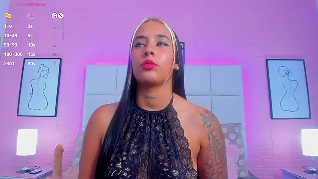 charlotte kisss online show from June 2026 07:14:02 PM