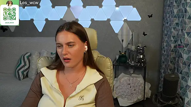 HarleyDeess online show from September 2025 08:33:02 PM