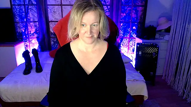 Snapshot of MarleneBloem chatting on January 2025 04:30:02 PM MarleneBloem online show from January 2025 04:30:02 PM