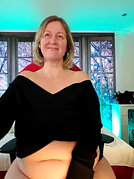 Snapshot of MarleneBloem chatting on January 2025 03:07:02 PM MarleneBloem online show from January 2025 03:07:02 PM