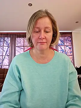 Snapshot of MarleneBloem chatting on February 2025 01:21:02 PM MarleneBloem online show from February 2025 01:21:02 PM