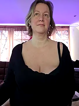 Snapshot of MarleneBloem chatting on February 2025 10:26:01 AM MarleneBloem online show from February 2025 10:26:01 AM