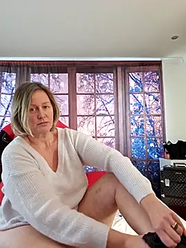 Snapshot of MarleneBloem chatting on March 2025 01:17:02 PM MarleneBloem online show from March 2025 01:17:02 PM