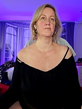 Snapshot of MarleneBloem chatting on September 2025 03:24:02 PM MarleneBloem online show from September 2025 03:24:02 PM