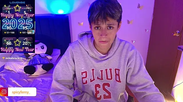 9 Fernanda 9 online show from December 2025 10:06:02 PM