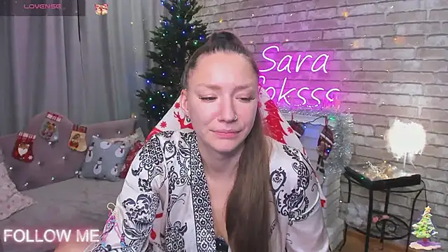 Snapshot of SarahCoksss chatting on December 2024 04:11:01 AM SarahCoksss online show from December 2024 04:11:01 AM