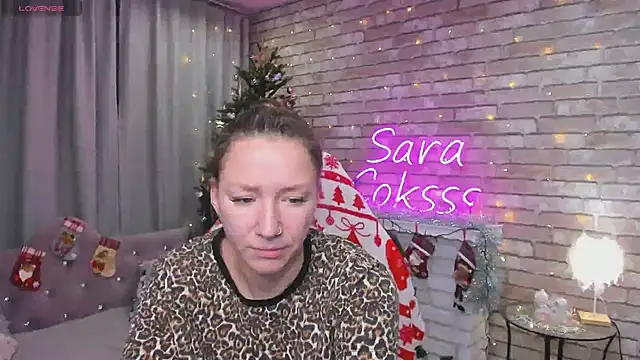 Snapshot of SarahCoksss chatting on December 2024 12:33:01 AM SarahCoksss online show from December 2024 12:33:01 AM