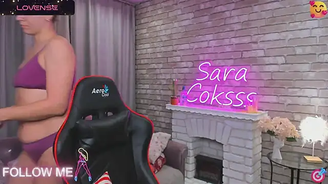Snapshot of SarahCoksss chatting on January 2025 12:14:02 AM SarahCoksss online show from January 2025 12:14:02 AM
