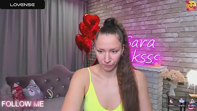 Snapshot of SarahCoksss chatting on February 2025 03:23:01 AM SarahCoksss online show from February 2025 03:23:01 AM