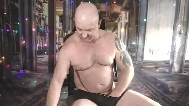 ManlyPrisonGuy online show from October 2025 11:32:02 AM