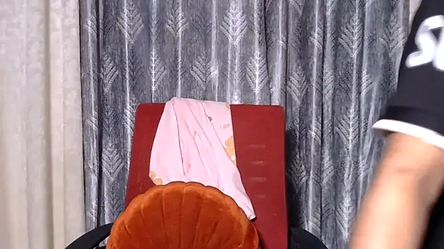 Snapshot of sexy-simmy chatting on September 2025 11:30:02 PM sexy-simmy online show from September 2025 11:30:02 PM