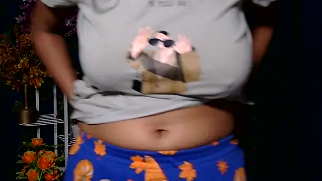 Snapshot of sexy-simmy chatting on October 2025 11:23:01 PM sexy-simmy online show from October 2025 11:23:01 PM