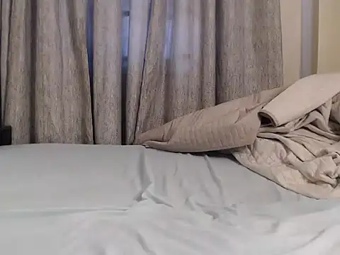 CurvyGlass online show from December 2024 04:05:02 AM