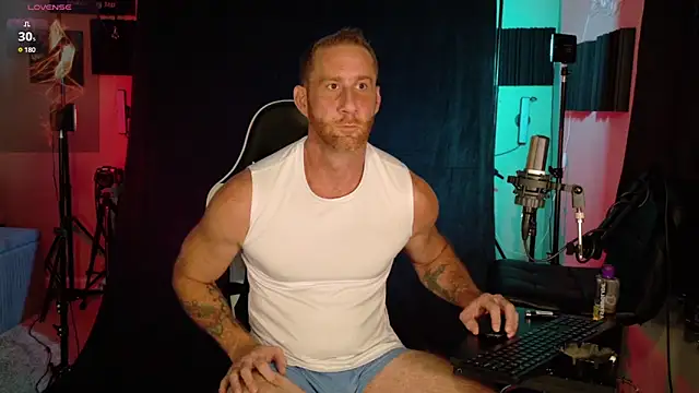 Snapshot of FiftyShadez chatting on October 2025 03:21:02 PM FiftyShadez online show from October 2025 03:21:02 PM