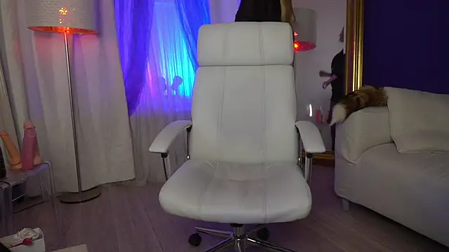 Snapshot of Margo_Pearls chatting on December 2024 12:53:02 AM Margo Pearls online show from December 2024 12:53:02 AM