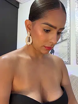 Mau White online show from October 2025 09:26:02 PM