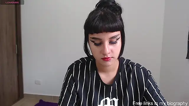 A LittlePrinces online show from February 2025 04:57:01 PM