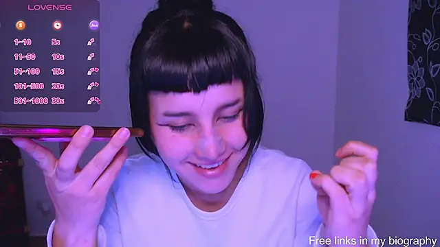 A LittlePrinces online show from March 2025 01:43:02 AM