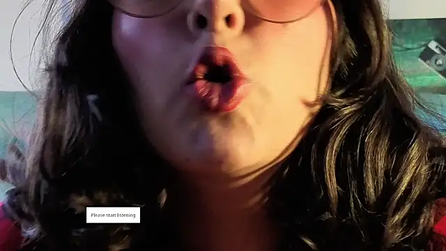 Paola Lyon  online show from February 2026 12:01:02 PM