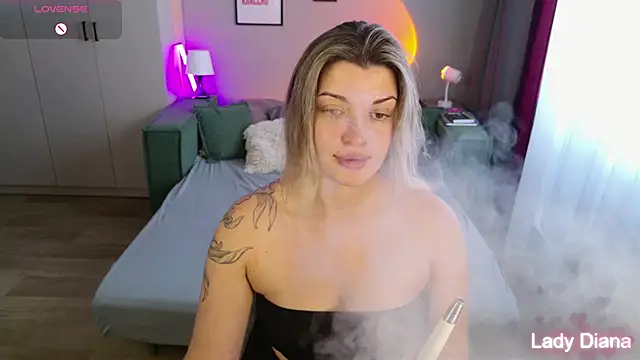 LancasterLady online show from October 2025 10:16:02 AM