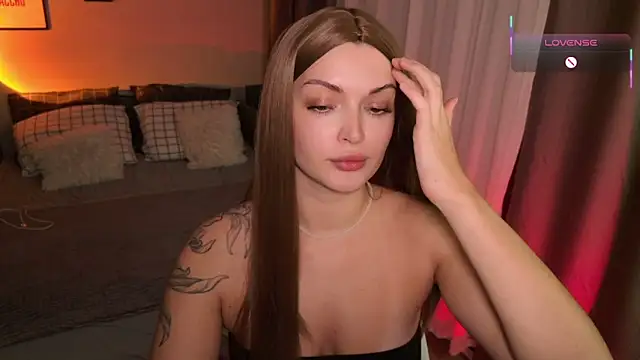 LancasterLady online show from April 2026 05:06:01 PM