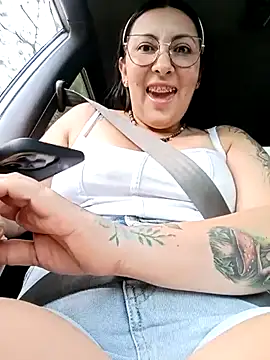 my-kitty online show from November 2025 07:45:02 PM