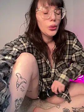 Mona-Peaches online show from March 2026 03:41:01 PM