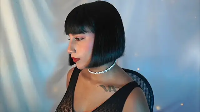 Snapshot of JulietaWinona chatting on October 2025 09:21:02 PM JulietaWinona online show from October 2025 09:21:02 PM