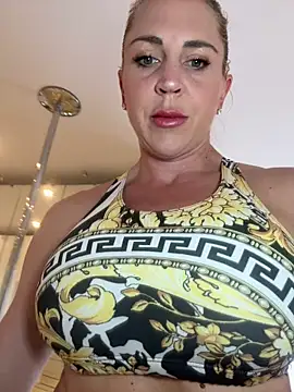 Snapshot of Kate-monroe chatting on May 2026 12:24:02 PM Kate-monroe online show from May 2026 12:24:02 PM