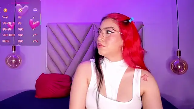 EmmaSwift  online show from October 2025 03:50:01 AM