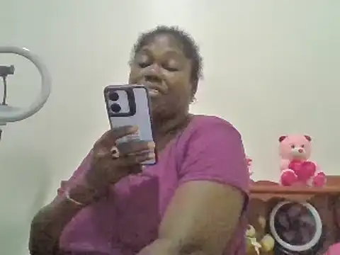 Snapshot of XgeileKutje chatting on February 2025 08:21:02 AM XgeileKutje online show from February 2025 08:21:02 AM